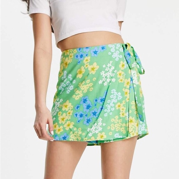 Asos | floral | wrap | skort | size US 6 | new with tags - Picture 3 of 13
